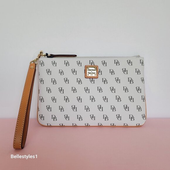 DOONEY & BOURKE Blakely Signature Logo Print Large Wristlet- Bone color ⭐ - Picture 6 of 16